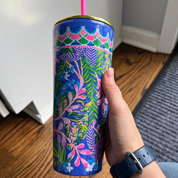 Lilly Pulitzer Blue Tiger Jungle 24 oz Tumbler with Gold Lid and Pink Straw - Picture 7 of 8